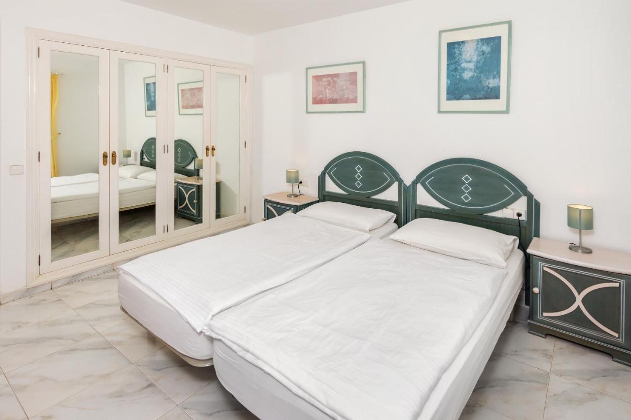 Conylanza Golf Y Mar Suites Costa Teguise Bagian luar foto