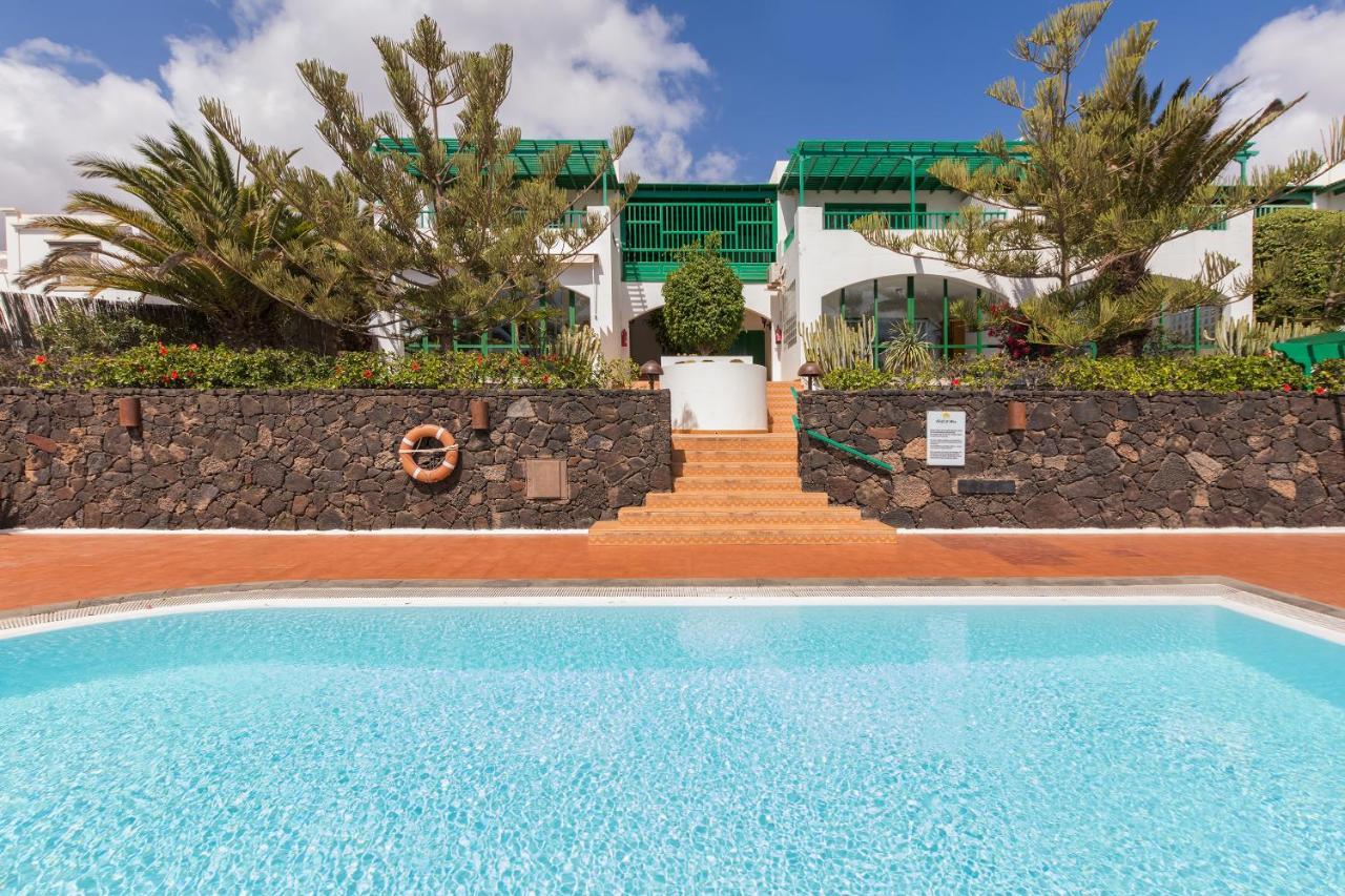 Conylanza Golf Y Mar Suites Costa Teguise Bagian luar foto