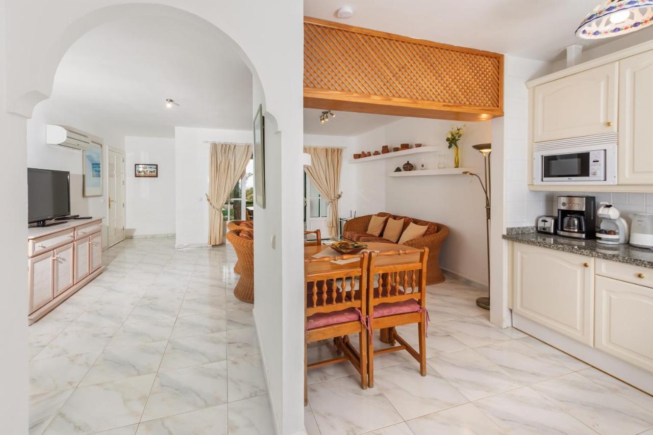 Conylanza Golf Y Mar Suites Costa Teguise Bagian luar foto